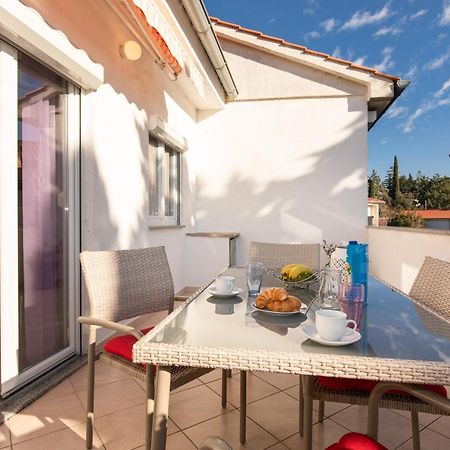 Apartment Marija Krk Town Luaran gambar