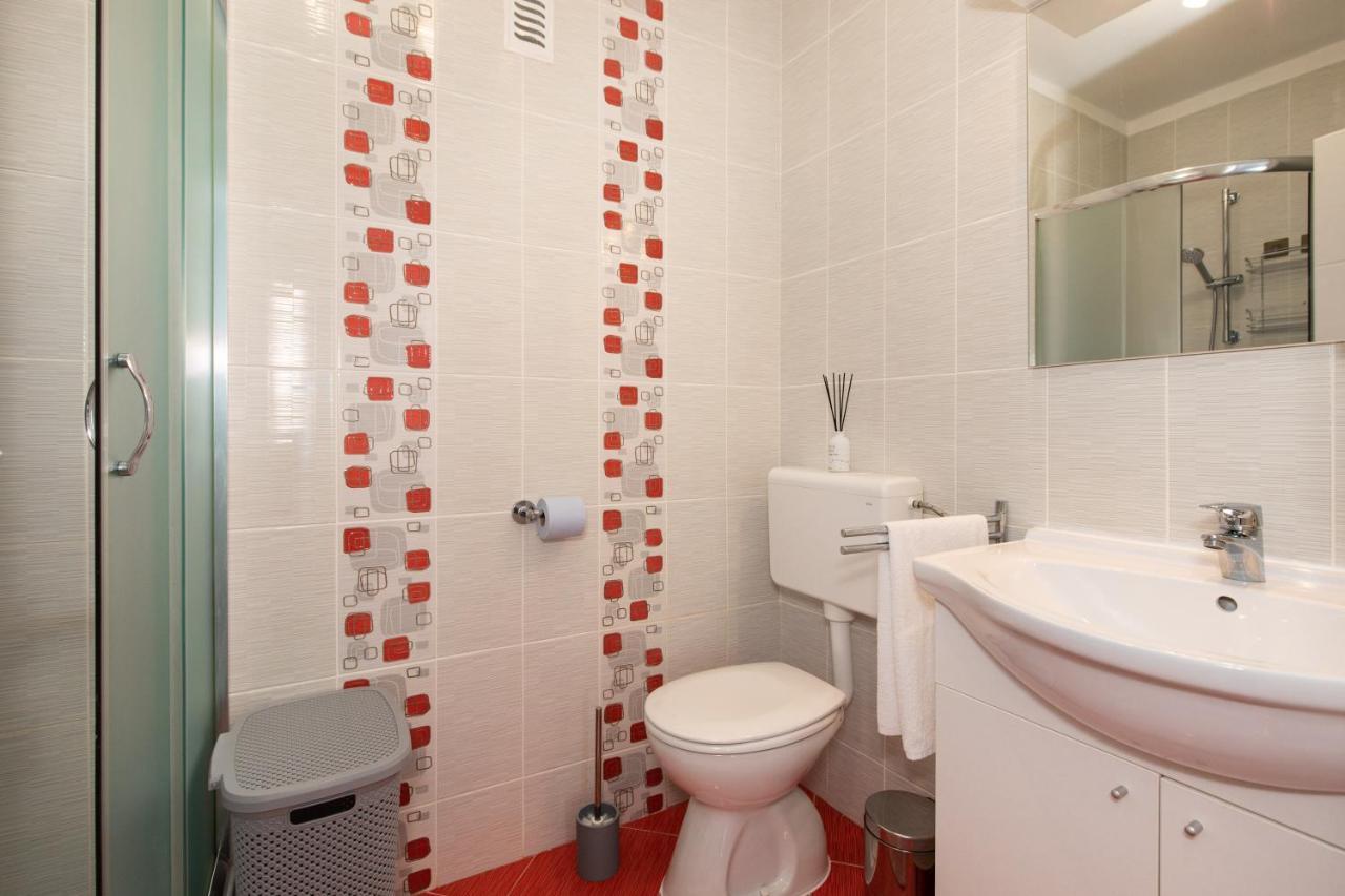 Apartment Marija Krk Town Luaran gambar